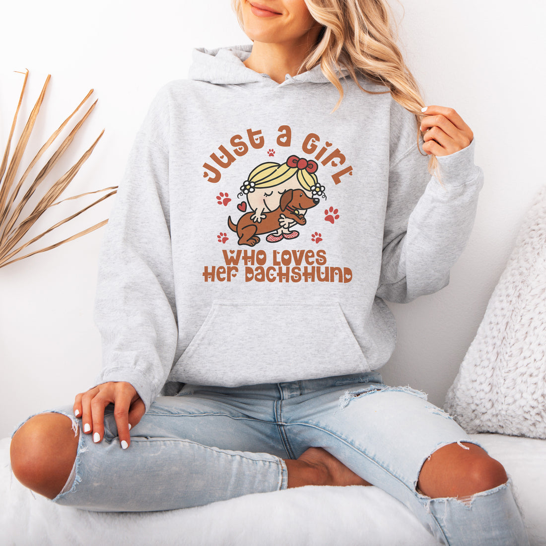 Just a Girl Who Loves Her Dachshund Mom Hoodie – Cute Dachshund Hooded Sweatshirt for Dog Moms, Pet Lover Gift
