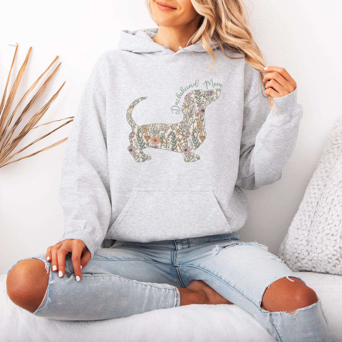 Personalized Dachshund Dog Mama Hoodie – Custom Floral Dog Mom