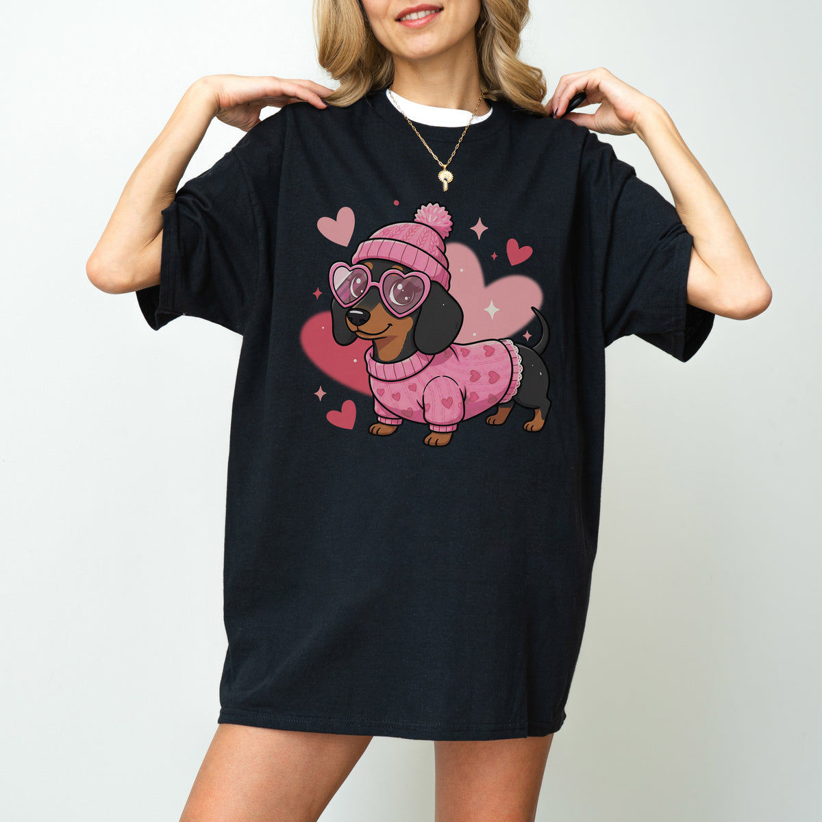 Cute Valentine Dachshund Dog Mom T-Shirt