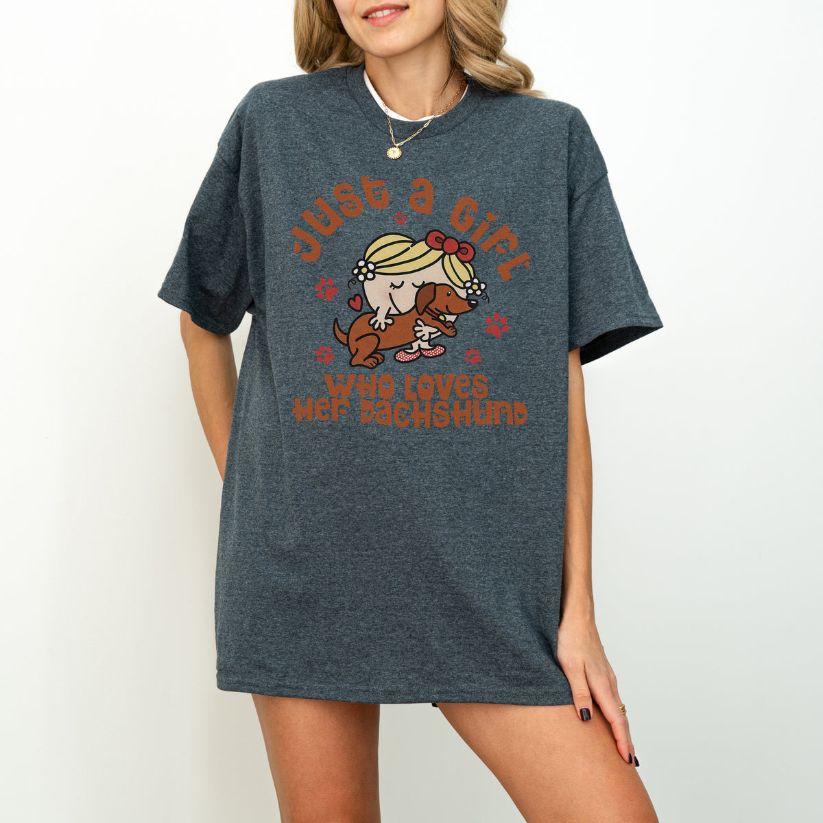 Just a Girl Who Loves Her Dachshund Mom Shirt