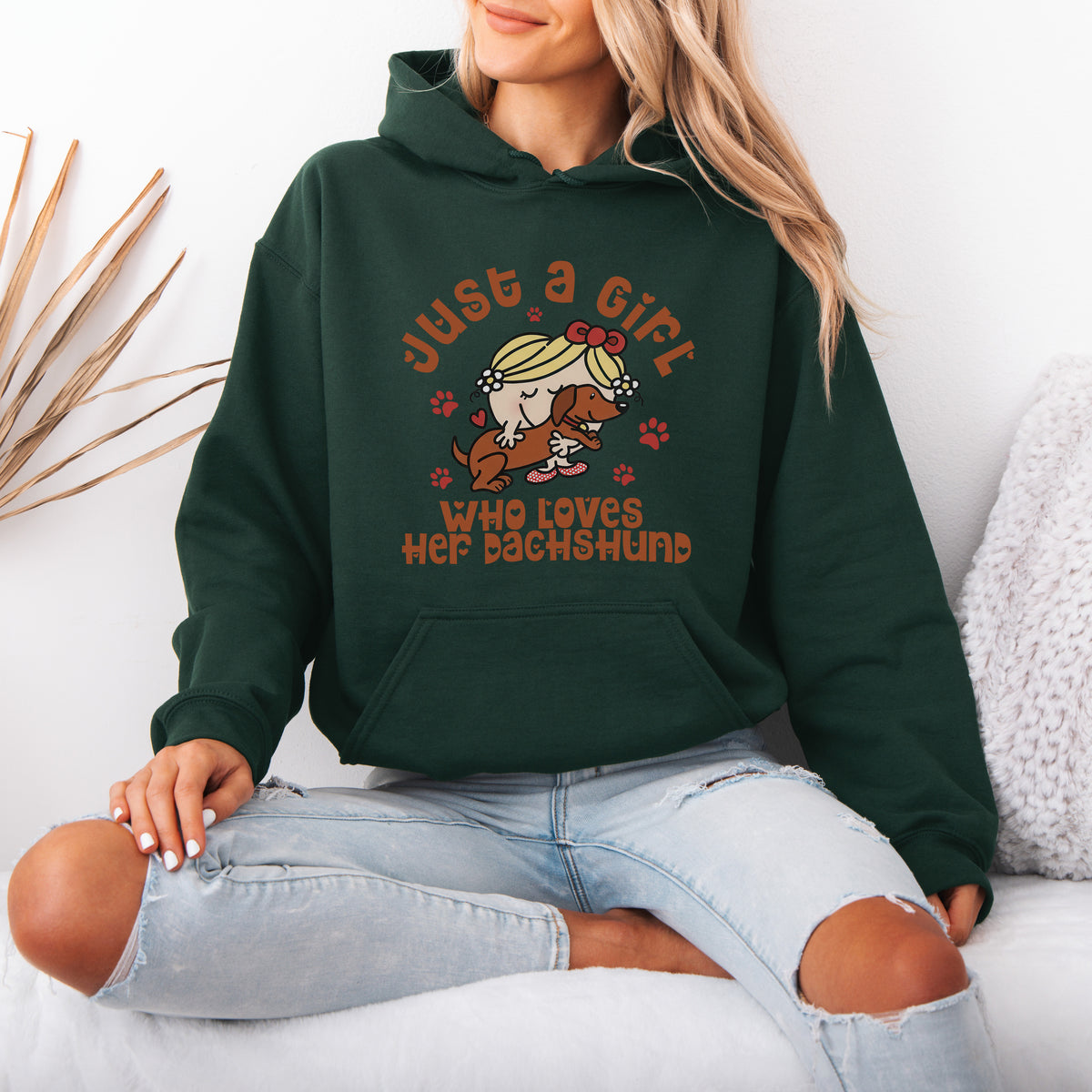 Just a Girl Who Loves Her Dachshund Mom Hoodie