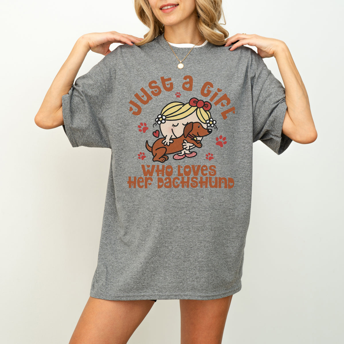 Just a Girl Who Loves Her Dachshund Mom Shirt