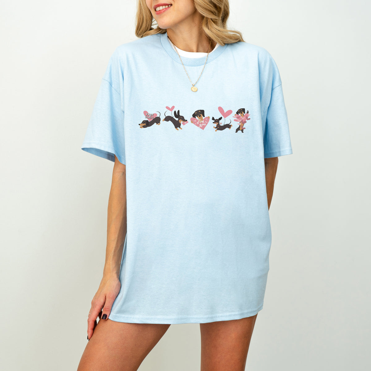 Valentine Dachshund Love T-Shirt