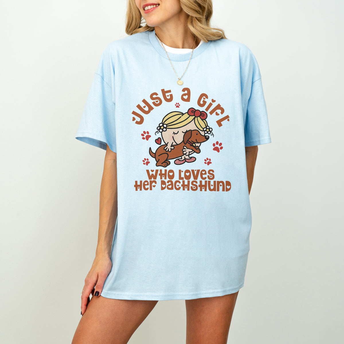 Just a Girl Who Loves Her Dachshund Mom Shirt