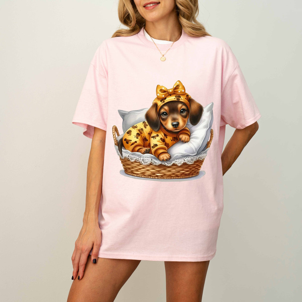 Cute Dachshund Puppy Dog Mom T-Shirt in Pajamas