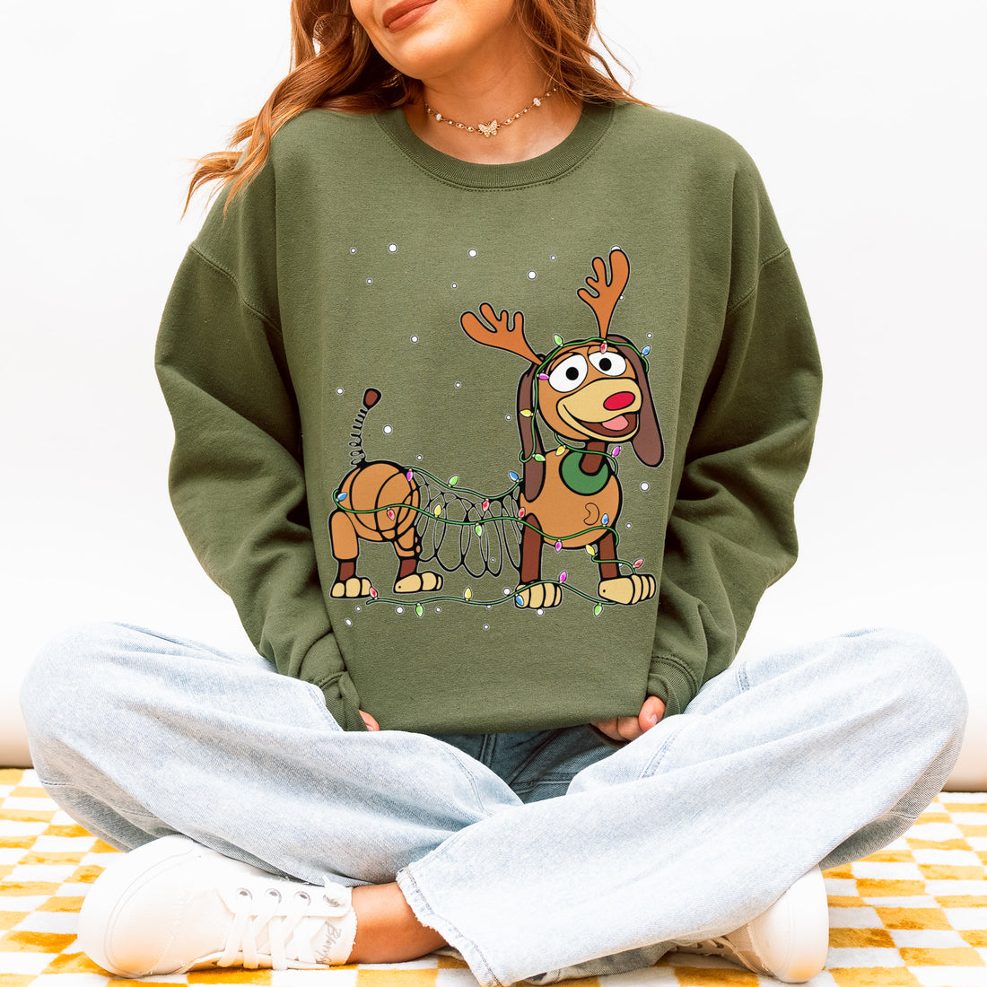 Reindeer Lights Dachshund Christmas Sweatshirt – Funny Wiener Dog Holiday Pullover for Dog Lovers
