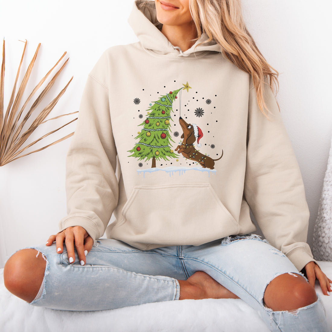 Dachshund Reaching for the Star Christmas Hoodie – Cute Wiener Dog Holiday Hoodie for Dog Lovers