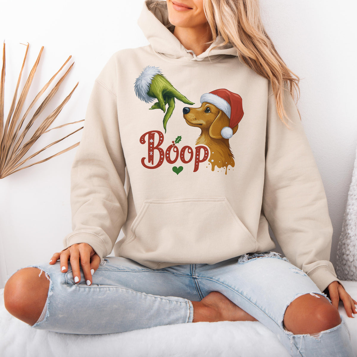 Boop Dachshund Christmas Hoodie – Funny Green Hand Holiday