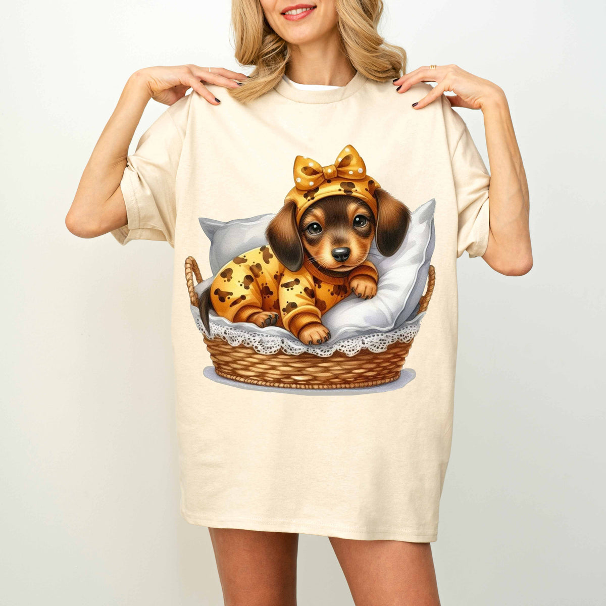Cute Dachshund Puppy Dog Mom T-Shirt in Pajamas