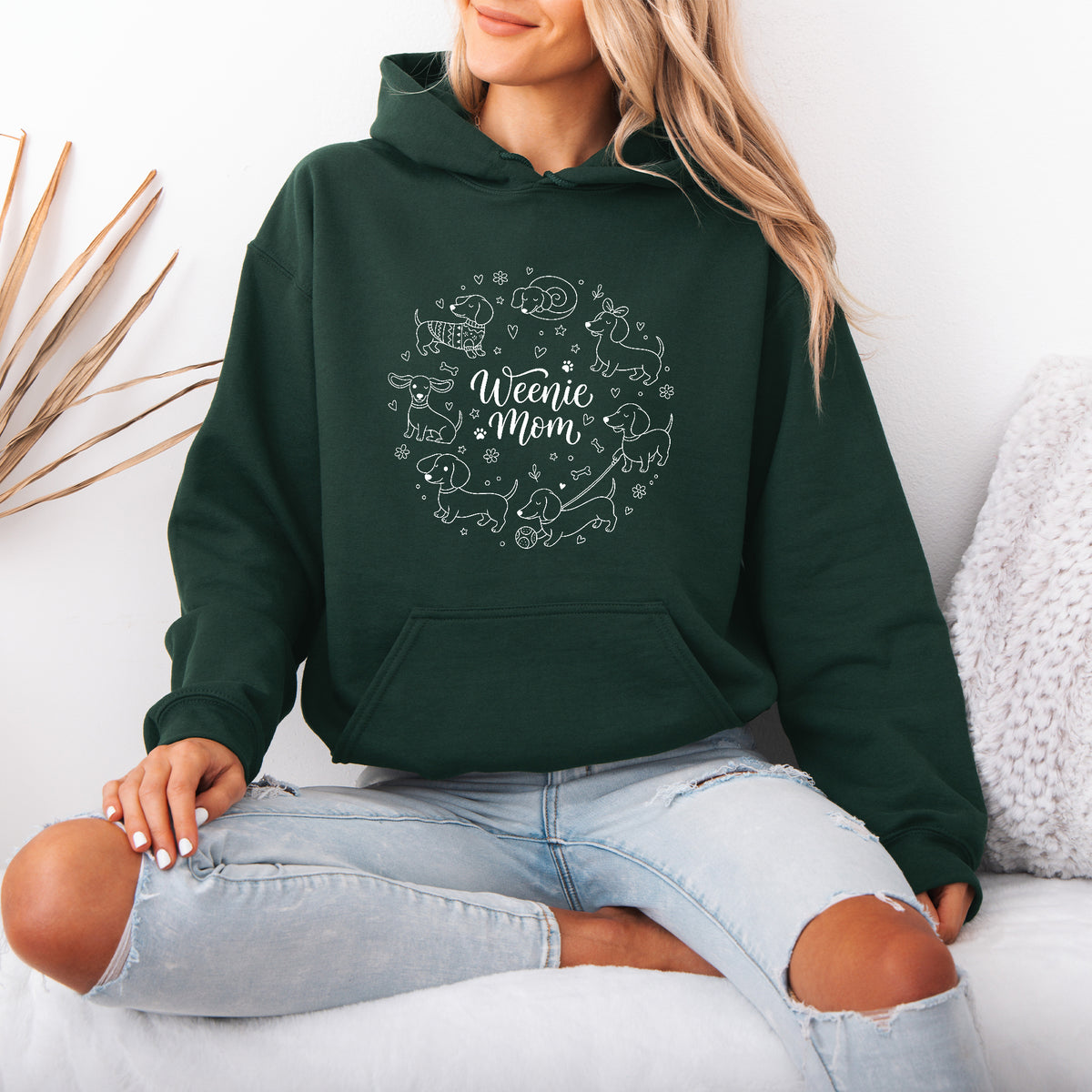 Weenie Mom Dachshund Hoodie – Funny Doxie Mom Gift