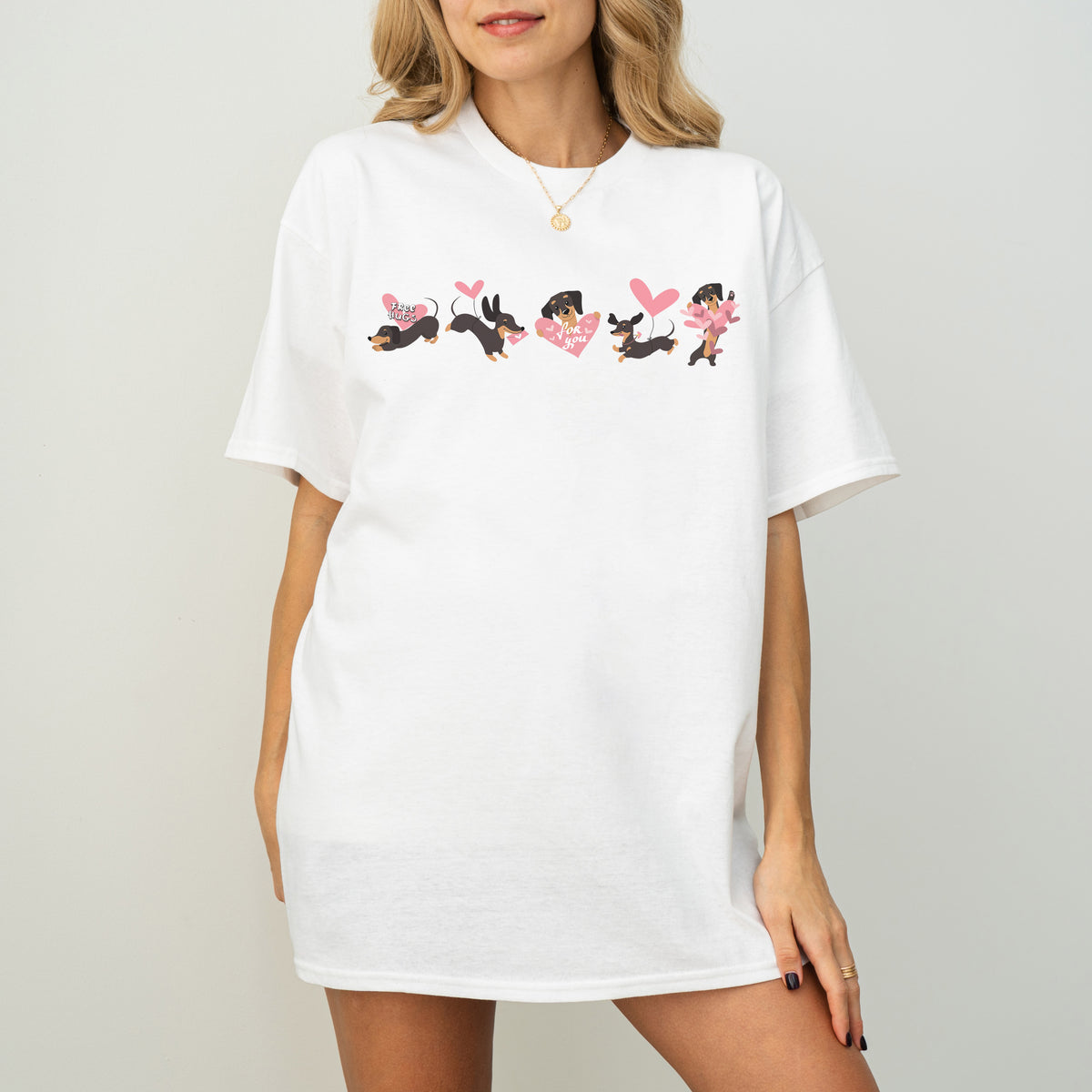 Valentine Dachshund Love T-Shirt
