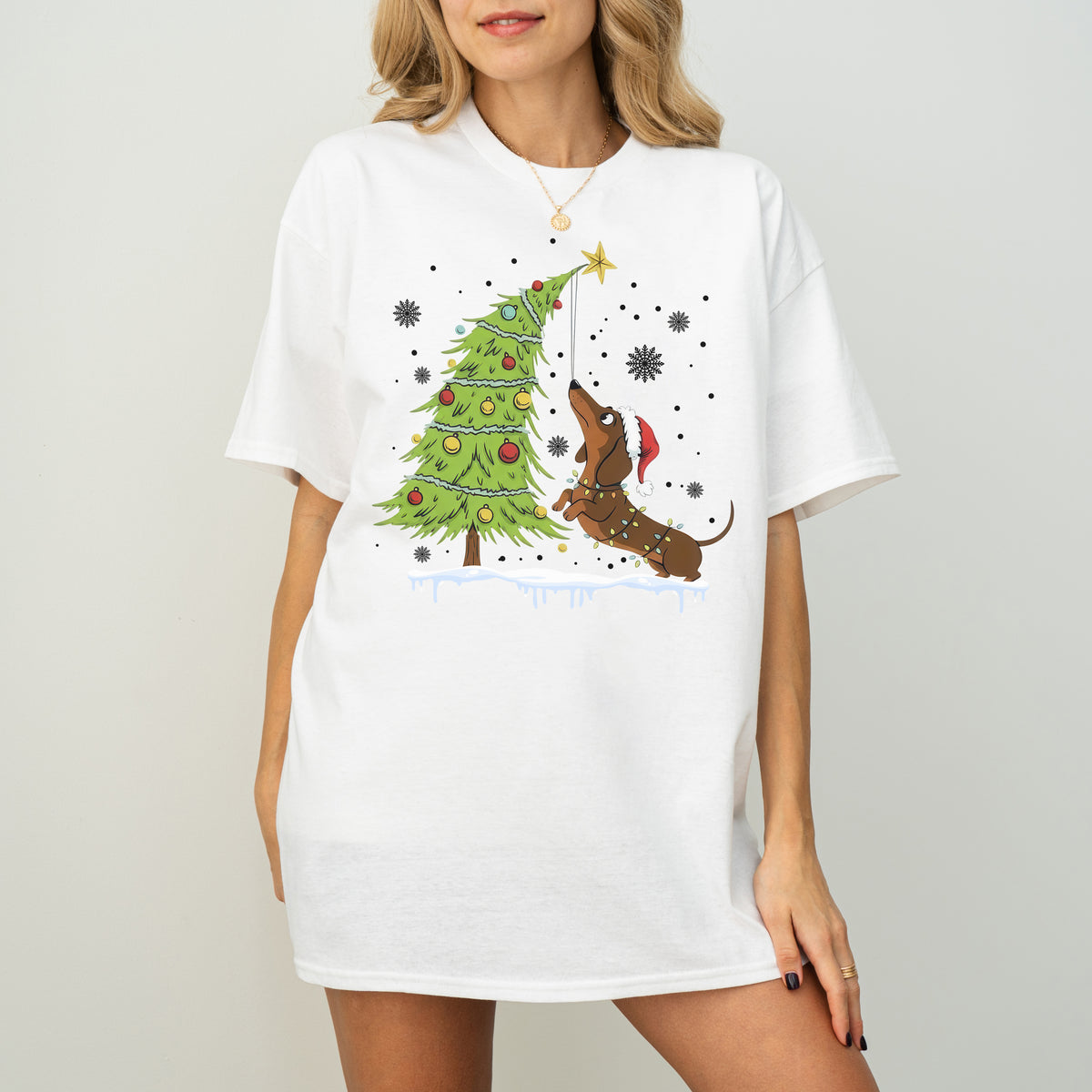 Dachshund Reaching for the Star Christmas Shirt