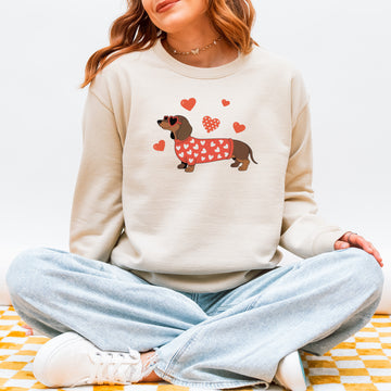 Valentine Dachshund Love Sweatshirt – Cute Wiener Dog Heart Sweater Pullover for Dog Moms, Doxie Lover Gift